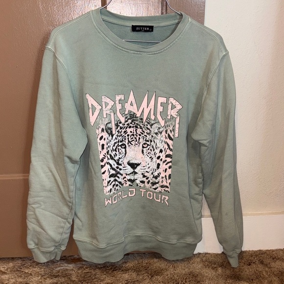 zutter Sweaters - Dreamer World Tour Graphic Sweatshirt - Zutter - Sage Green